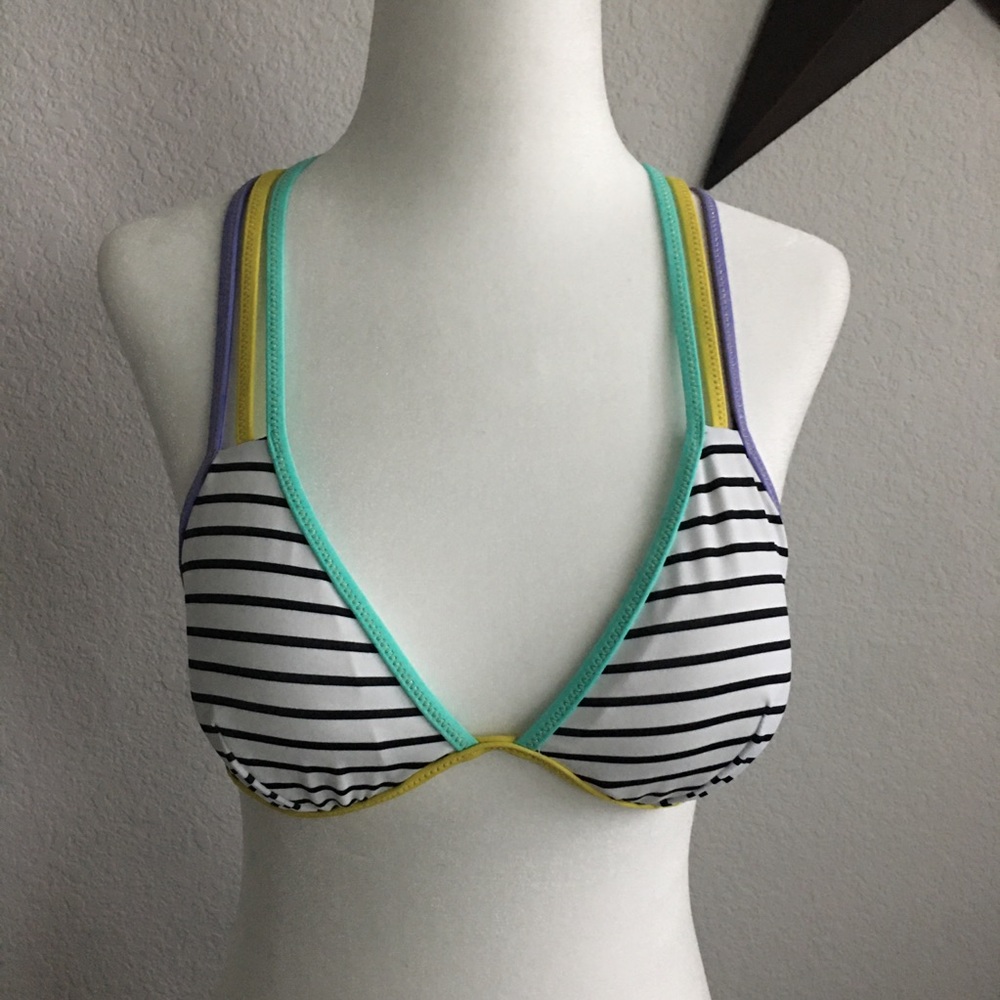 Victoria’s Secret Striped Triangle Bikini Top M